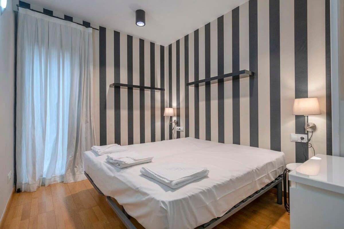 2 Bedroom Duplex Apartment With Balcony 4-3 Barcelona Zewnętrze zdjęcie