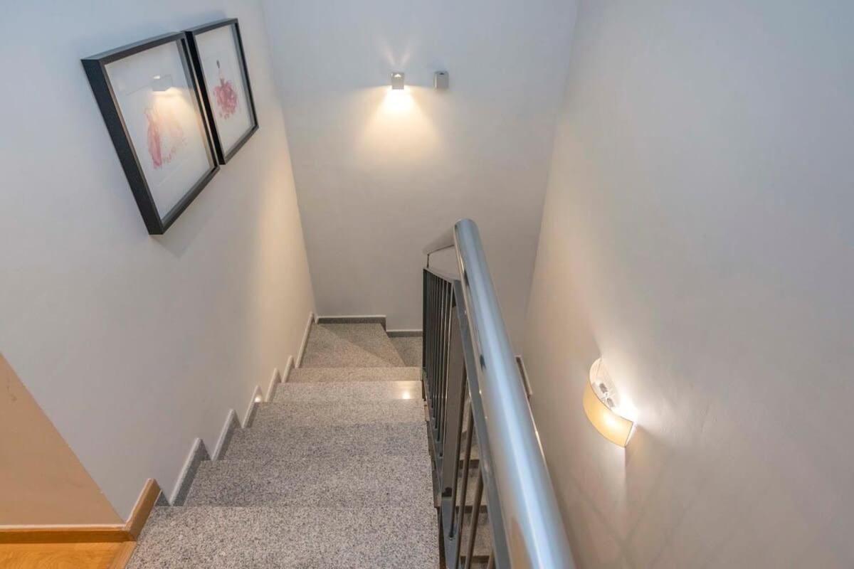 2 Bedroom Duplex Apartment With Balcony 4-3 Barcelona Zewnętrze zdjęcie