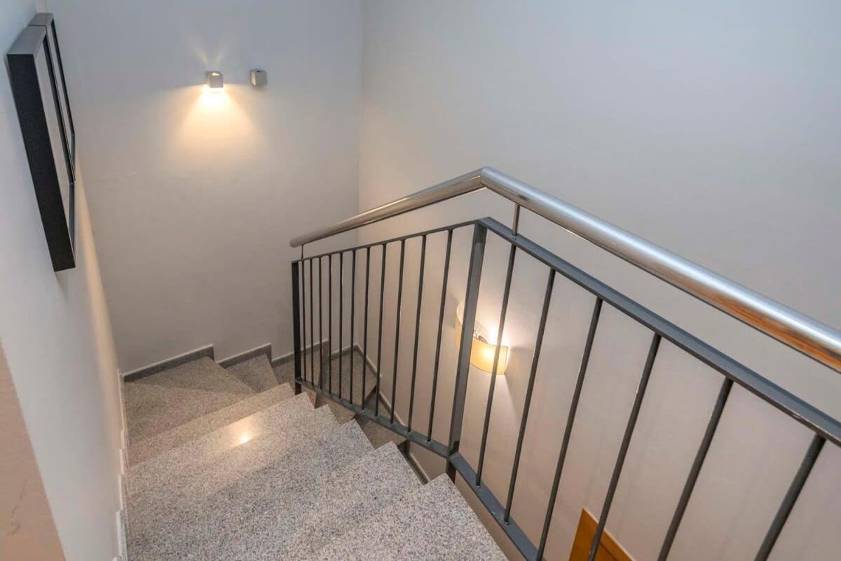 2 Bedroom Duplex Apartment With Balcony 4-3 Barcelona Zewnętrze zdjęcie