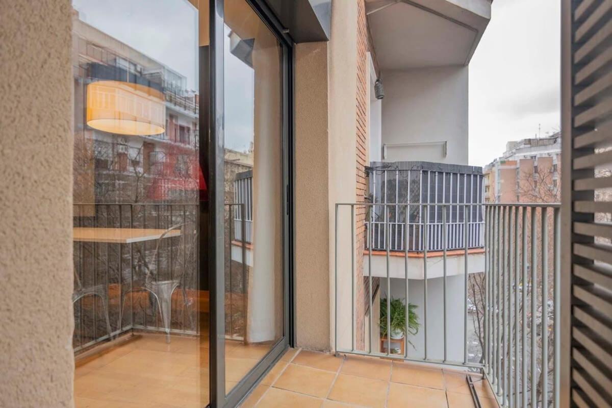 2 Bedroom Duplex Apartment With Balcony 4-3 Barcelona Zewnętrze zdjęcie