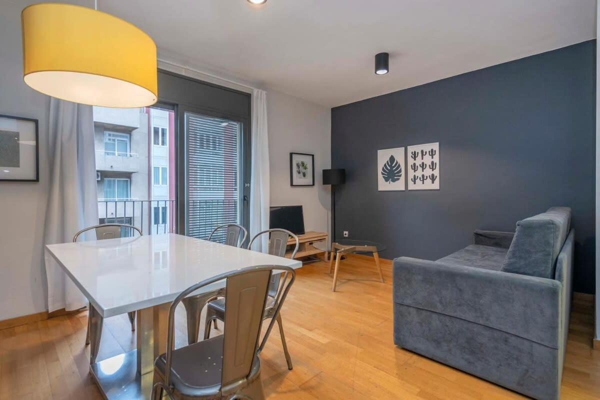 2 Bedroom Duplex Apartment With Balcony 4-3 Barcelona Zewnętrze zdjęcie